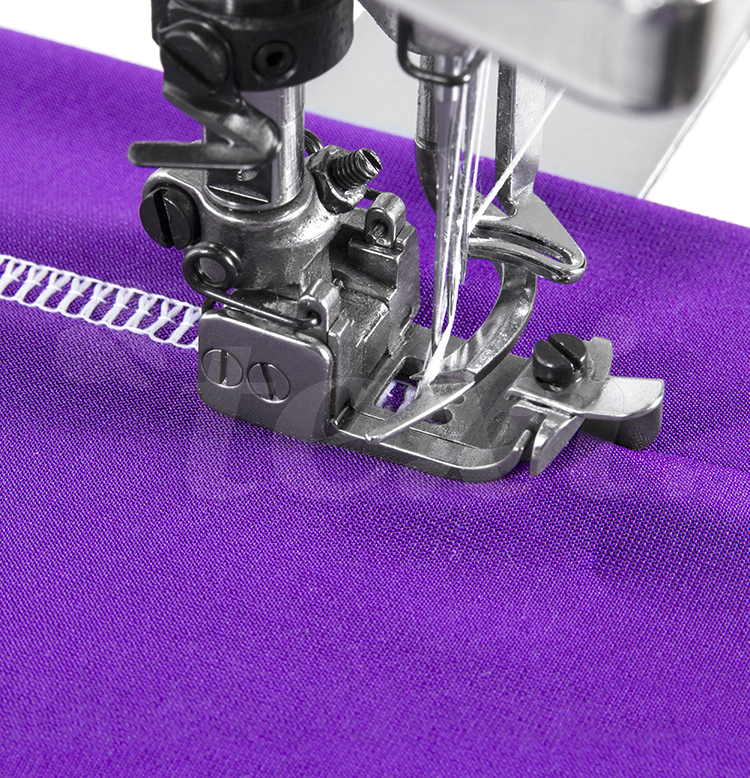 TEXI TRECCIA PREMIUM EX - 3-Nadel Interlockmaschine (Überdecknaht) mit eingebautem, energiesparendem AC Servo Motor - komplette Nähmaschine mit zweijähriger Garantie - 2 3-Nadel Interlockmaschine (Überdecknaht) mit eingebautem, energiesparendem AC Servo Motor - komplette Nähmaschine mit zweijähriger Garantie