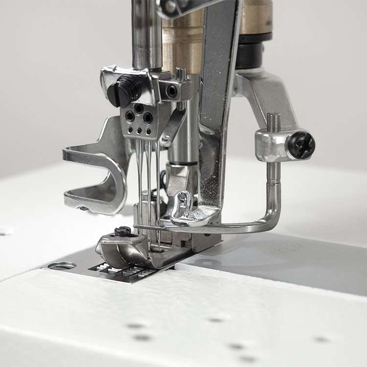 3-needle flat bed coverstitch (interlock) machine with built-in AC Servo motor and needles positioning - complete sewing machine