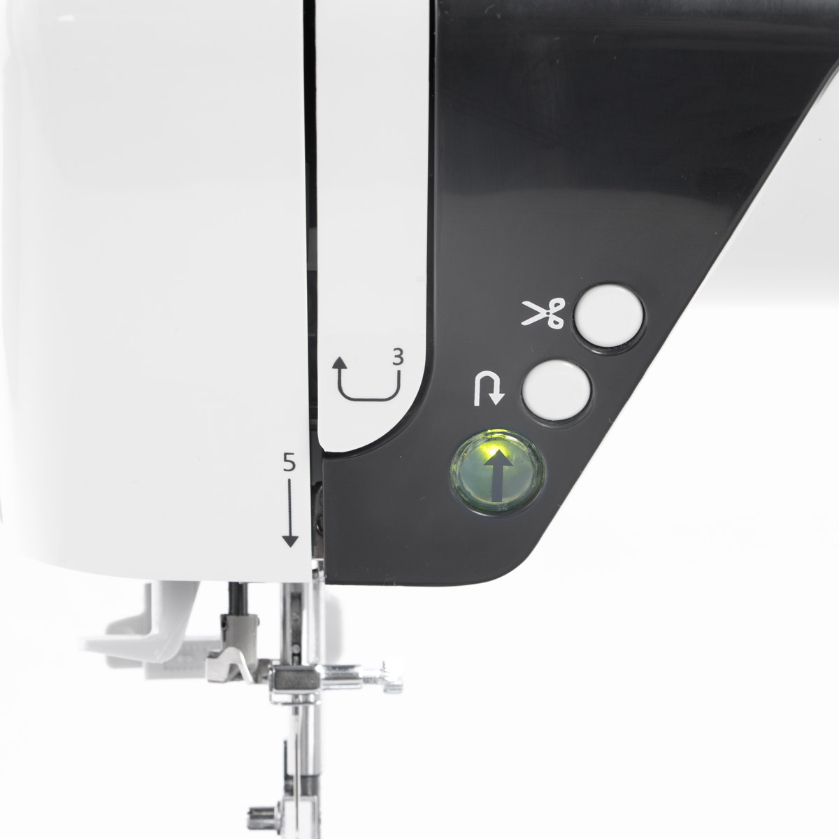 Multifunctional computerised sewing machine with 180 sewing programmes