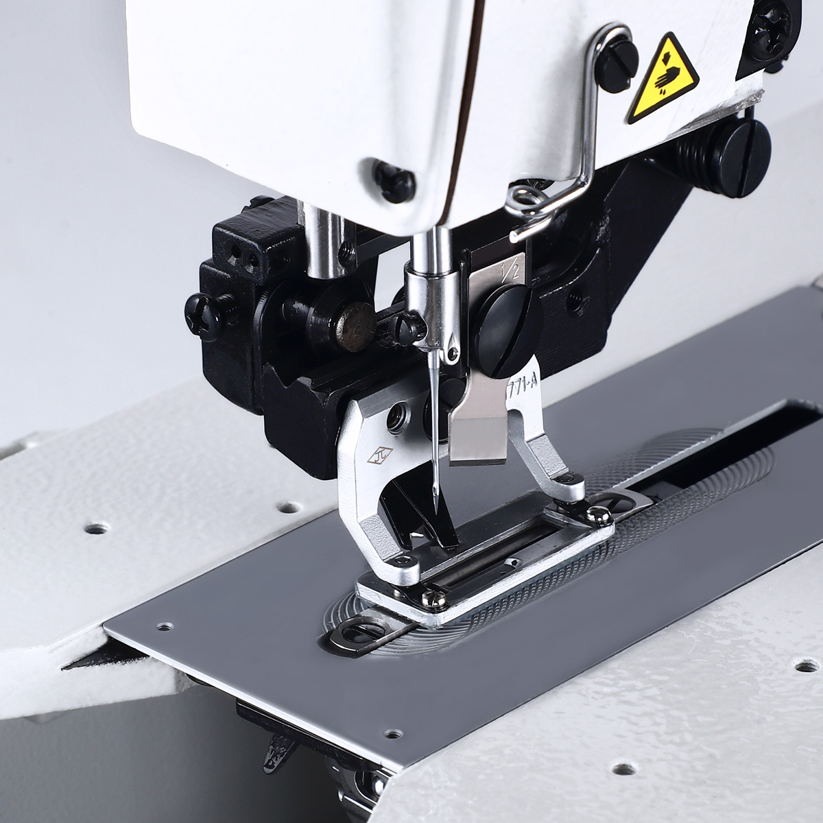 Automatic straight buttonhole machine TEXI 781F